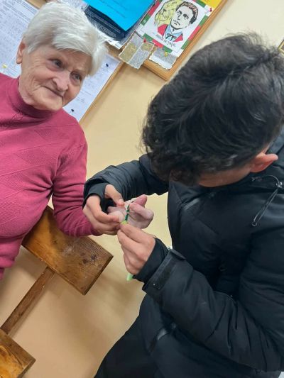 Мартенички за живущите в Дом за възрастни хора с увреждания с. Щърково общ. Лесичово 6