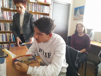 "Походът на книгите" - ОУ Кочо Честеменски - Динката